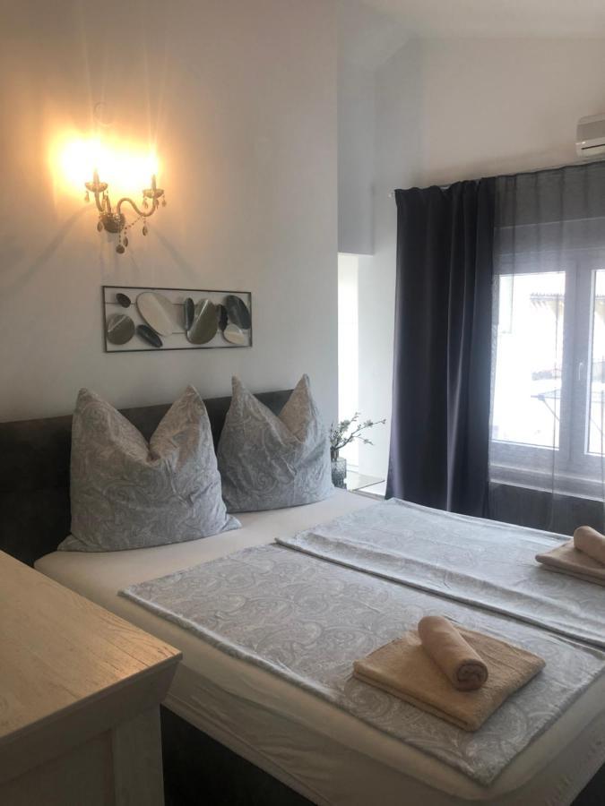 Grey Pearl With Free Ev Ch-Station Apartment Valbandon Ngoại thất bức ảnh