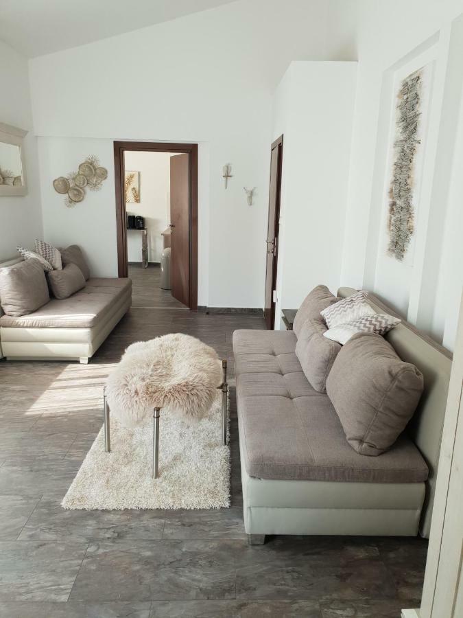 Grey Pearl With Free Ev Ch-Station Apartment Valbandon Ngoại thất bức ảnh